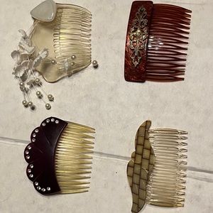 4 Hair Combs Vintage